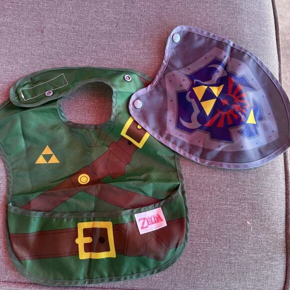 Bumkins The Legend of Zelda Link Super Bib with Cape Shield 6-24 months - Picture 1 of 5
